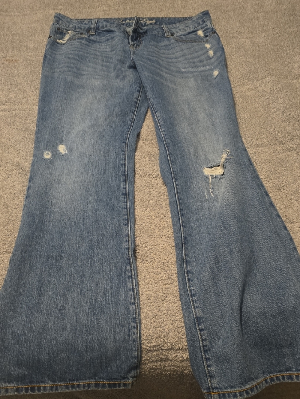 American Eagle Favorite Boyfriend Xlong Women’s Distressed Jeans
